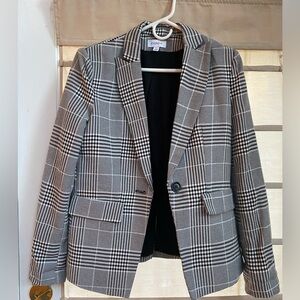Women’s plaid blazer. Size small